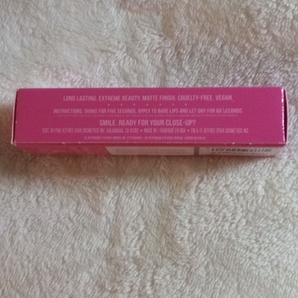 RESTRAINTS JEFFER STAR LIQUID LIP STICK - Picture 3 of 7
